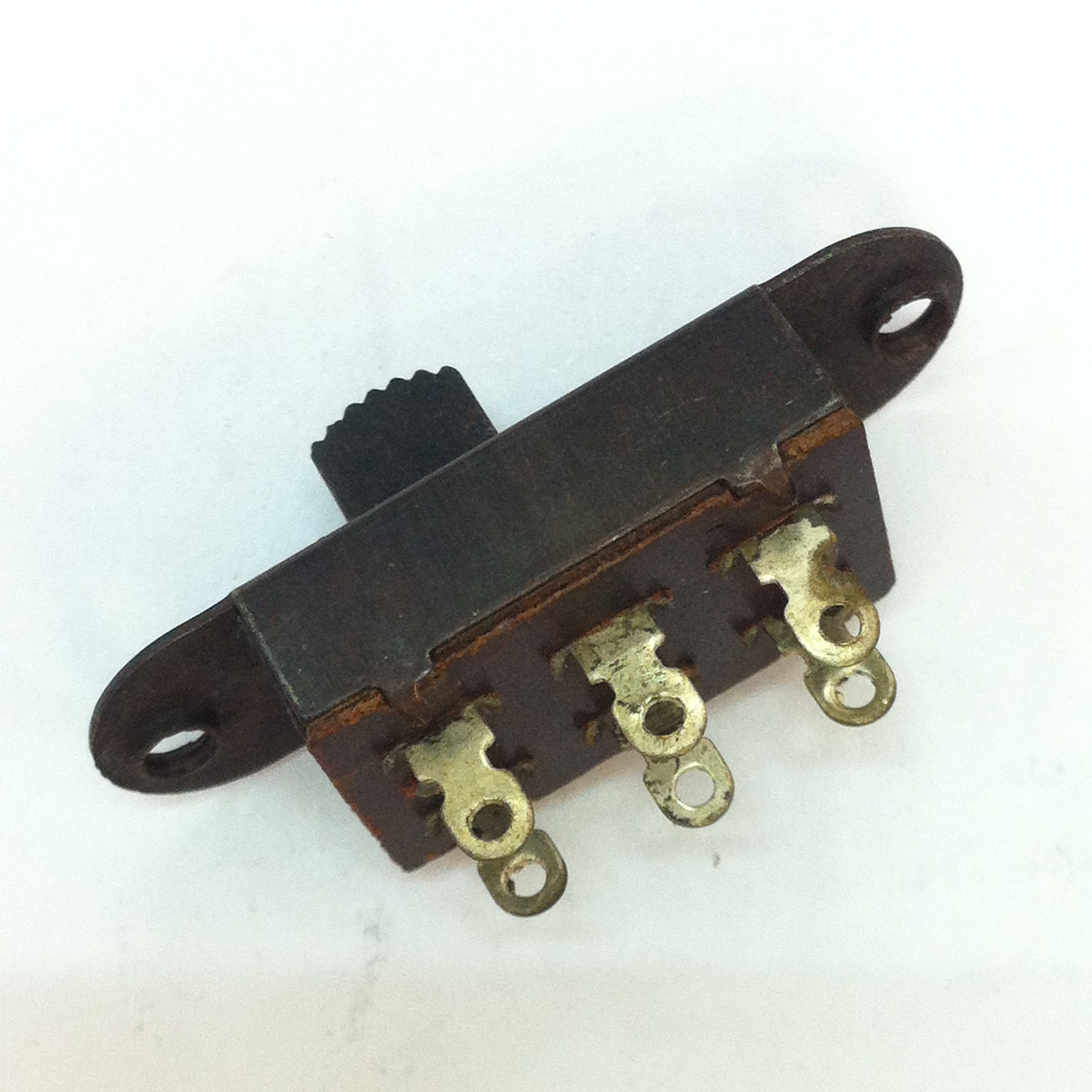 SW.เลื่อน ใหญ่ 6 ขา ALPHAON/OFF*