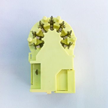 ซ็อกเก็ตTV 8ขา คอเล็ก TUC28587-5 (ขา แคบ)