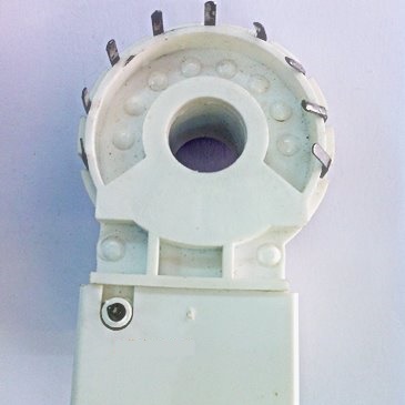 ซ็อกเก็ตTV 10ขา คอใหญ่  GZS10-2-1