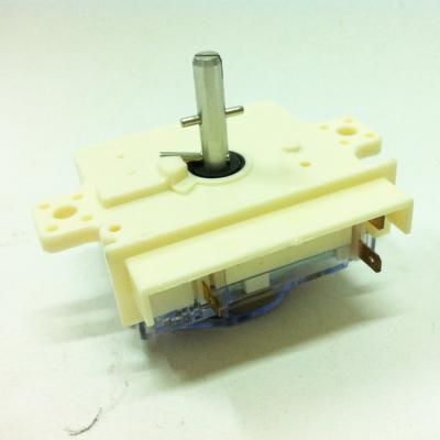 TIMER 3ขาเสียบ ตัวเหลี่ยมขาว (11)