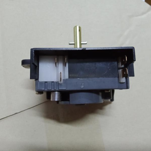 TIMER 5 ขาเสียบ ตัวดำ(26)