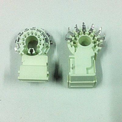 ซ็อกเก็ตขาหลอดเบอร์4 (10-20-104) 8ขา