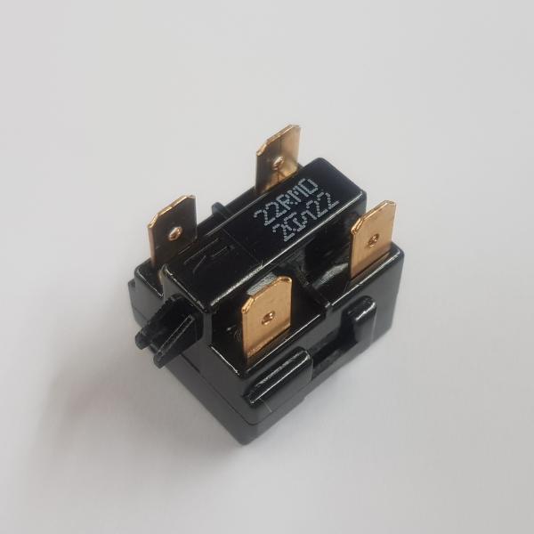 รีเลย์ตู้เย็น PTC 22 โอมห์ PL8 4 ขา ตัวเหลี่ยม