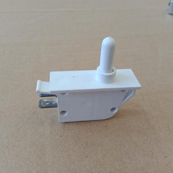 สวิตซ์ตู้เย็น BC-8002/2 PIN