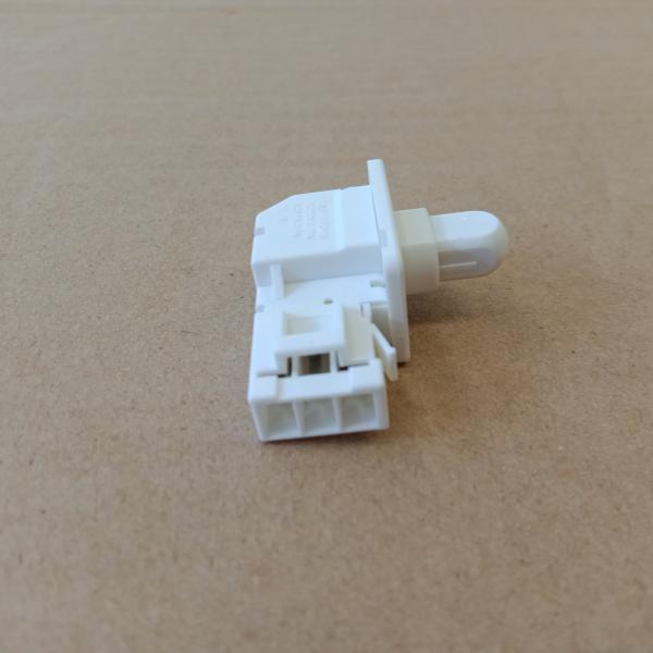 สวิตซ์ประตูตู้เย็น SHARP HITACHI 3ขา