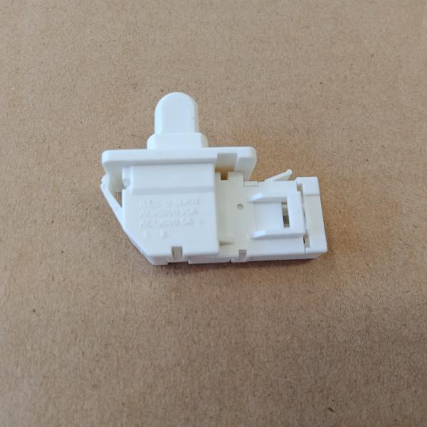 สวิตซ์ประตูตู้เย็น SHARP HITACHI 3ขา