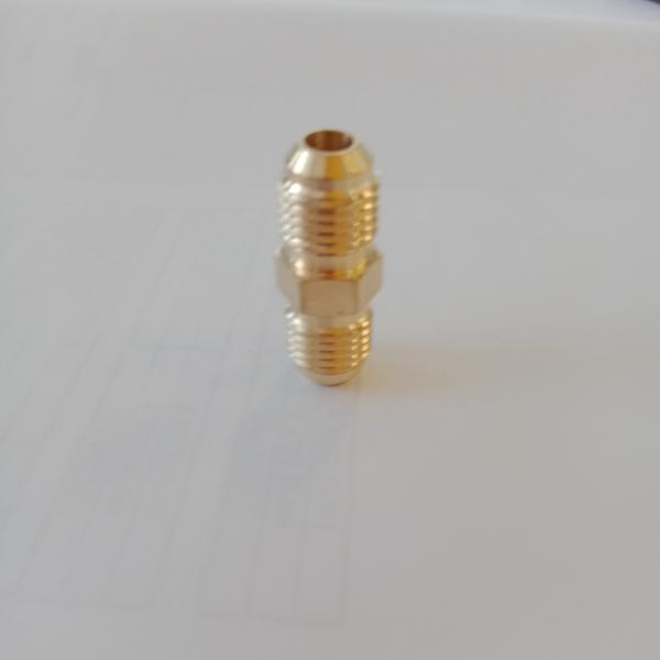 ยูเนี่ยนทองเหลือง ขนาด 1/4 เกลียว 2 ทาง