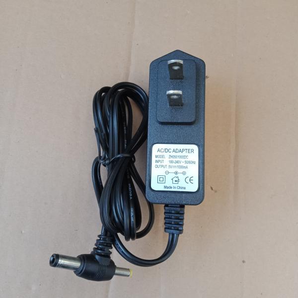 อะแด็ปเตอร์ 5V. 1A. แจ็ค 2 หัว