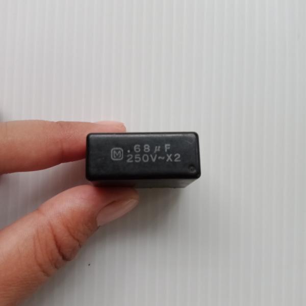 C.WIMA 0.68/250V