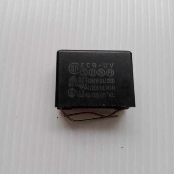 C.WIMA 0.68/250V