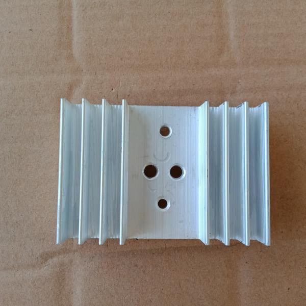 Heat Sink ระบายความร้อน  1 TR บาง 032A 5.5 CM*