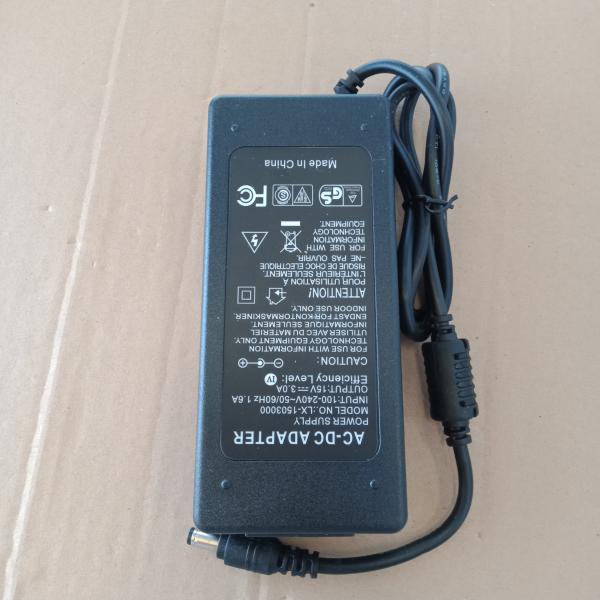 อะแด็ปเตอร์ สวิทชิ่ง 15V 3A