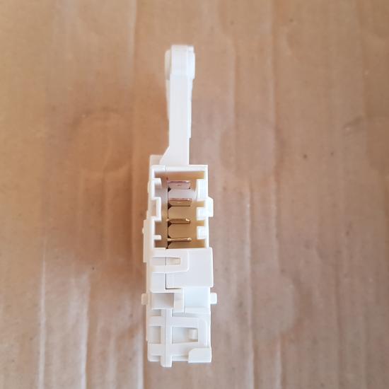 สวิทประตู 4ขา AK8040-1 ELECTROLUX