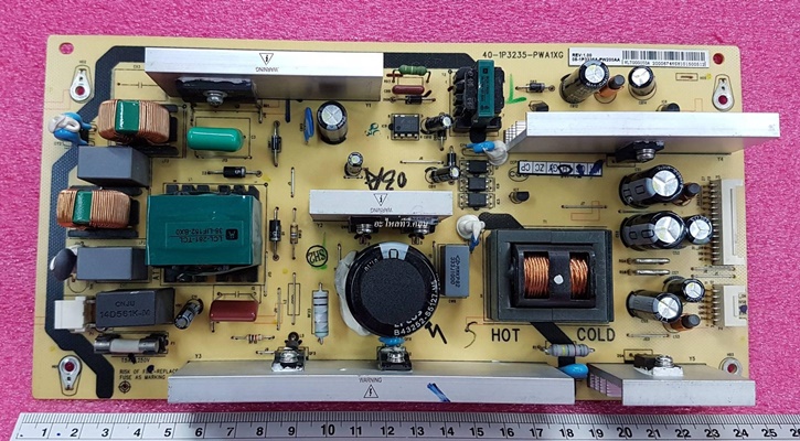 ยี่ห้อ TCL ซัพพลาย รุ่นL32E9B พาร์ทบอร์ด :40-1P3235-PWA1XG