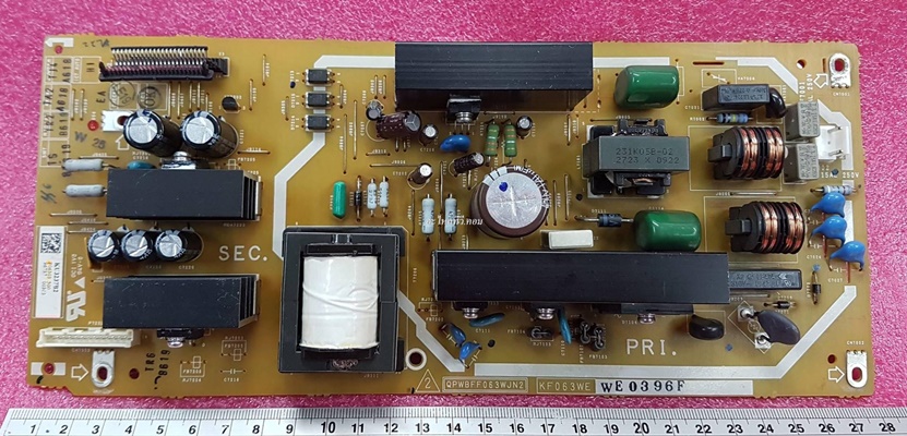 ยี่ห้อ SHARP ซัพพลาย(POWER SUPPLY) รุ่นLC-32A37M   พาร์ทบอร์ด :QPWBFF063WJN2