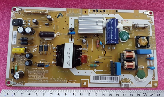 ยี่ห้อ TOSHIBA ซัพพลาย(POWER SUPPLY) รุ่น23PB200T  พาร์ทบอร์ด :V71A00026600