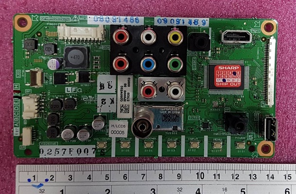 ยี่ห้อ SHARP เมนบอร์ด รุ่นLC-24LE150M จอ V236BJ1-LE1