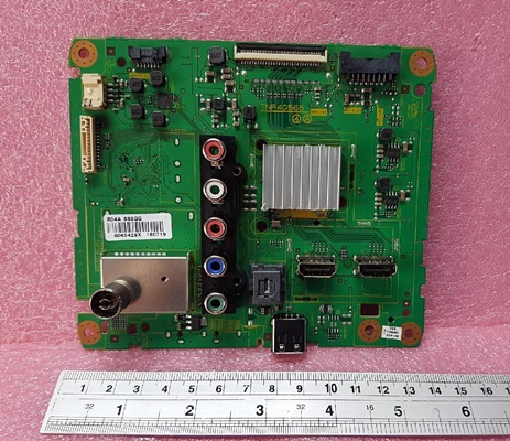 ยี่ห้อ Panasonic เมนบอร์ด รุ่นTH-32C500T :TNP4G565